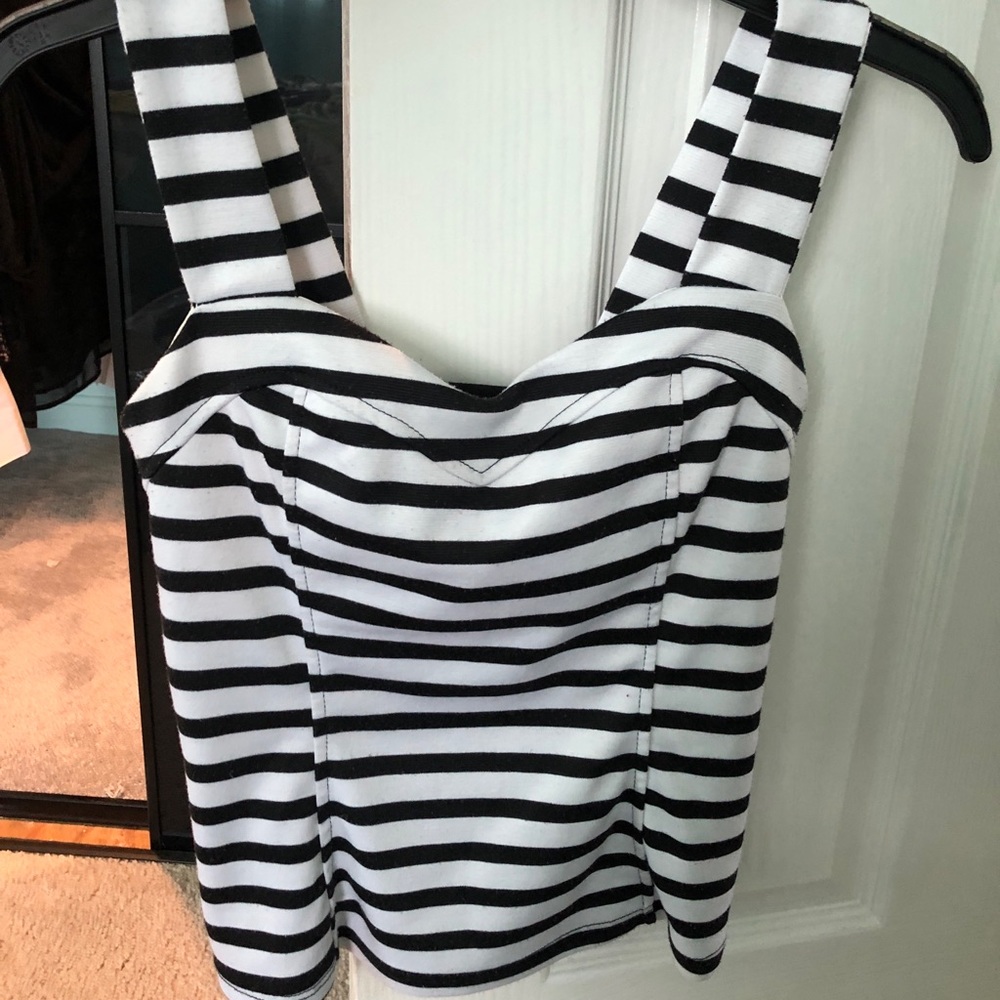 Heart shaped, stripped back top.